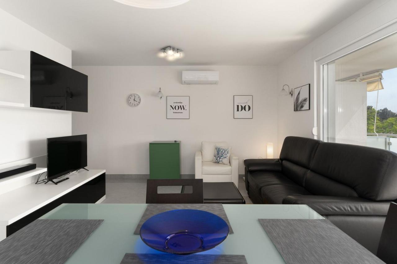 Apartment Sky By Seeadria Agency Novigrad  ภายนอก รูปภาพ