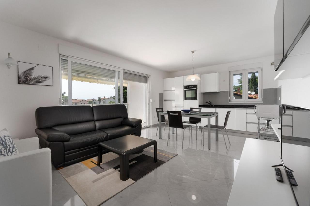 Apartment Sky By Seeadria Agency Novigrad  ภายนอก รูปภาพ