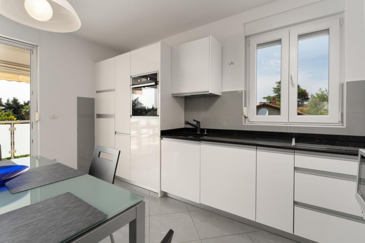 Apartment Sky By Seeadria Agency Novigrad  ภายนอก รูปภาพ
