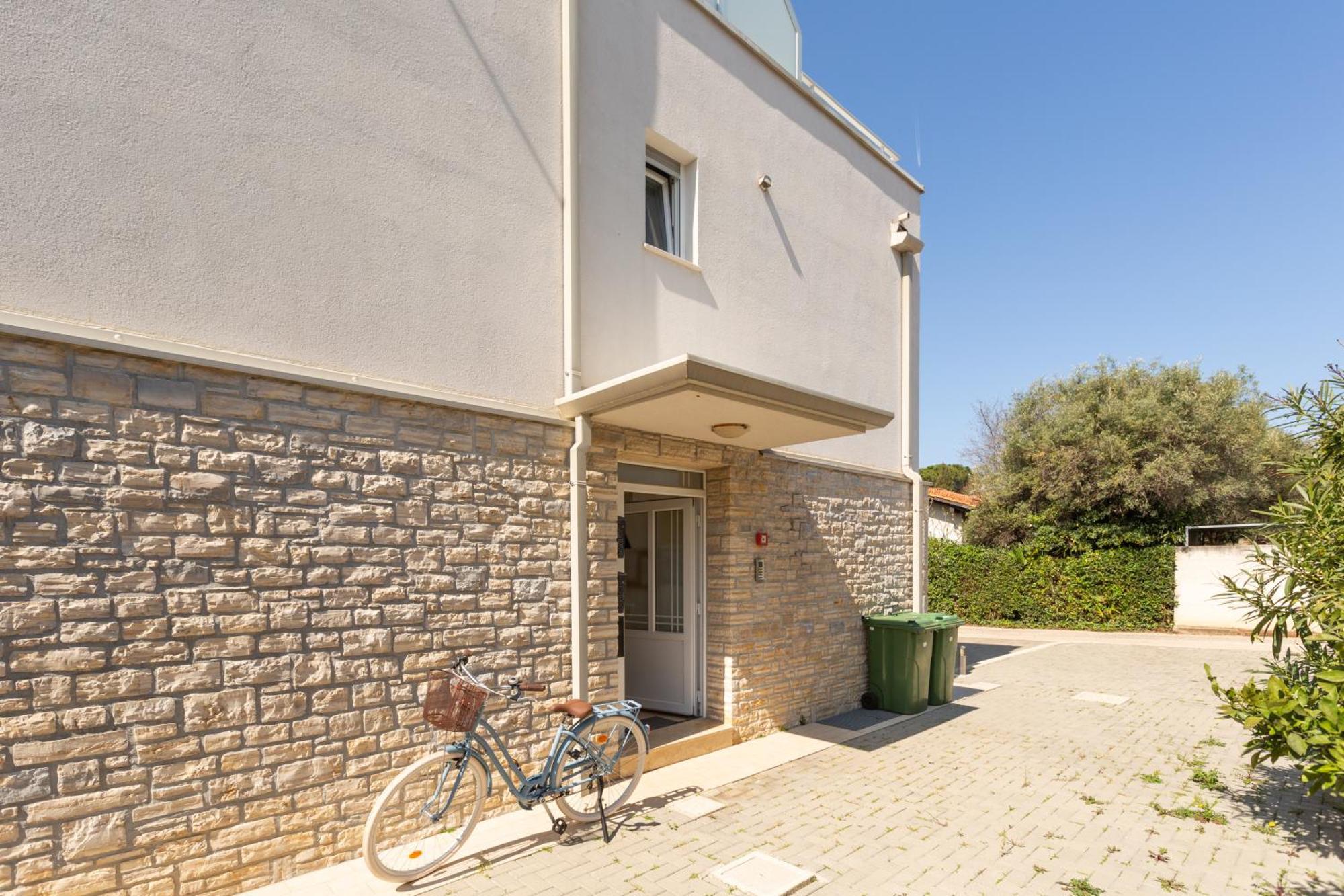 Apartment Sky By Seeadria Agency Novigrad  ภายนอก รูปภาพ